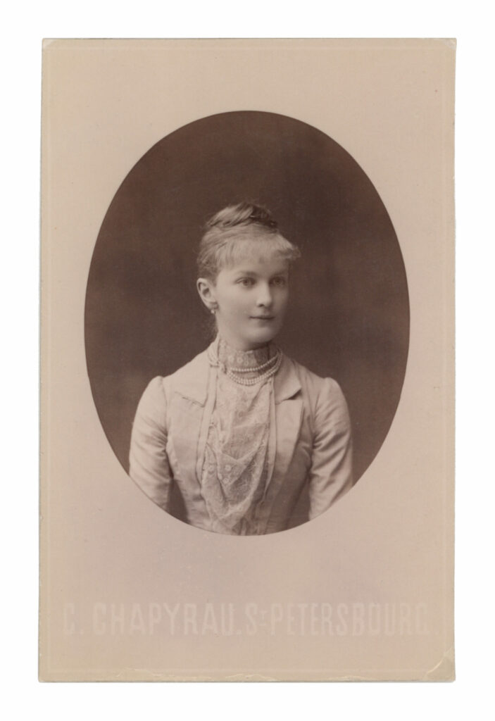Marie Steiner-von Sivers, 1884, St. Petersburg, Foto C. Chapyrau. Rudolf Steiner Archiv, Dornach